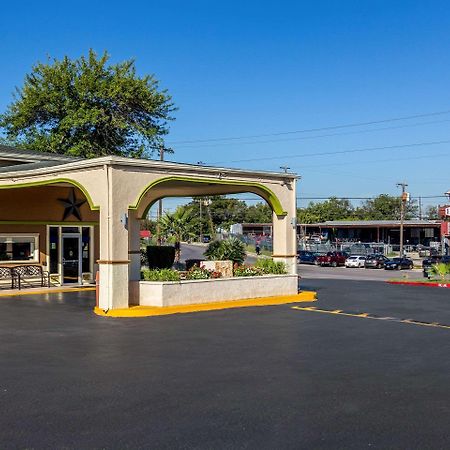 Rodeway Inn San Antonio Lackland Afb - Seaworld Buitenkant foto