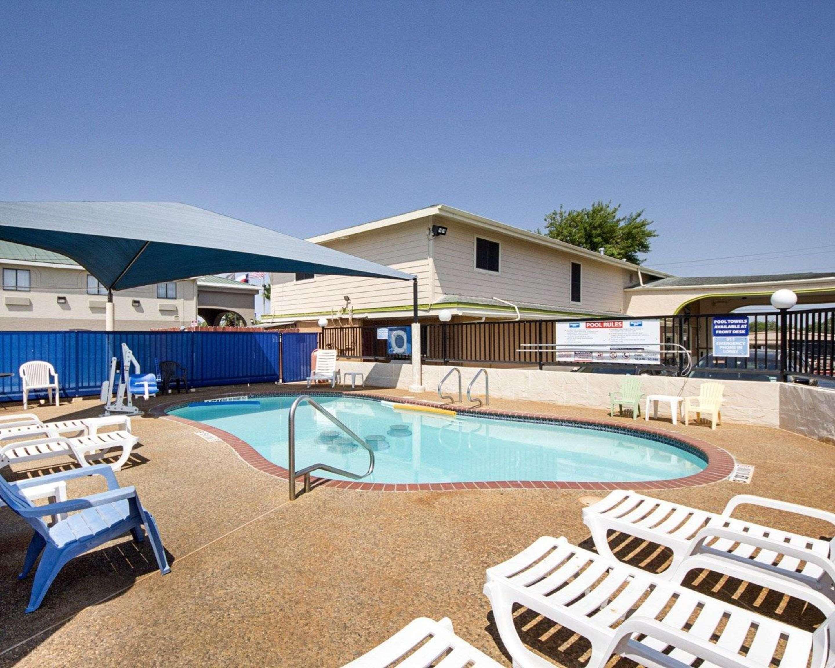 Rodeway Inn San Antonio Lackland Afb - Seaworld Buitenkant foto
