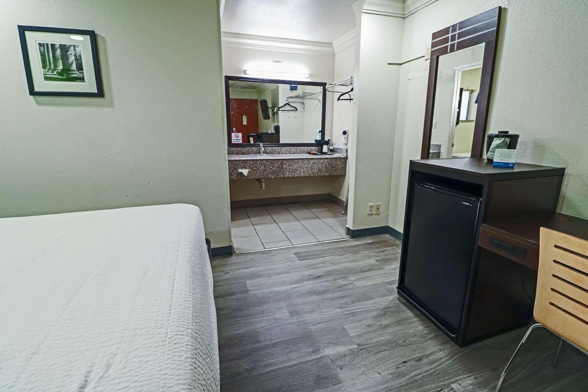 Rodeway Inn San Antonio Lackland Afb - Seaworld Buitenkant foto