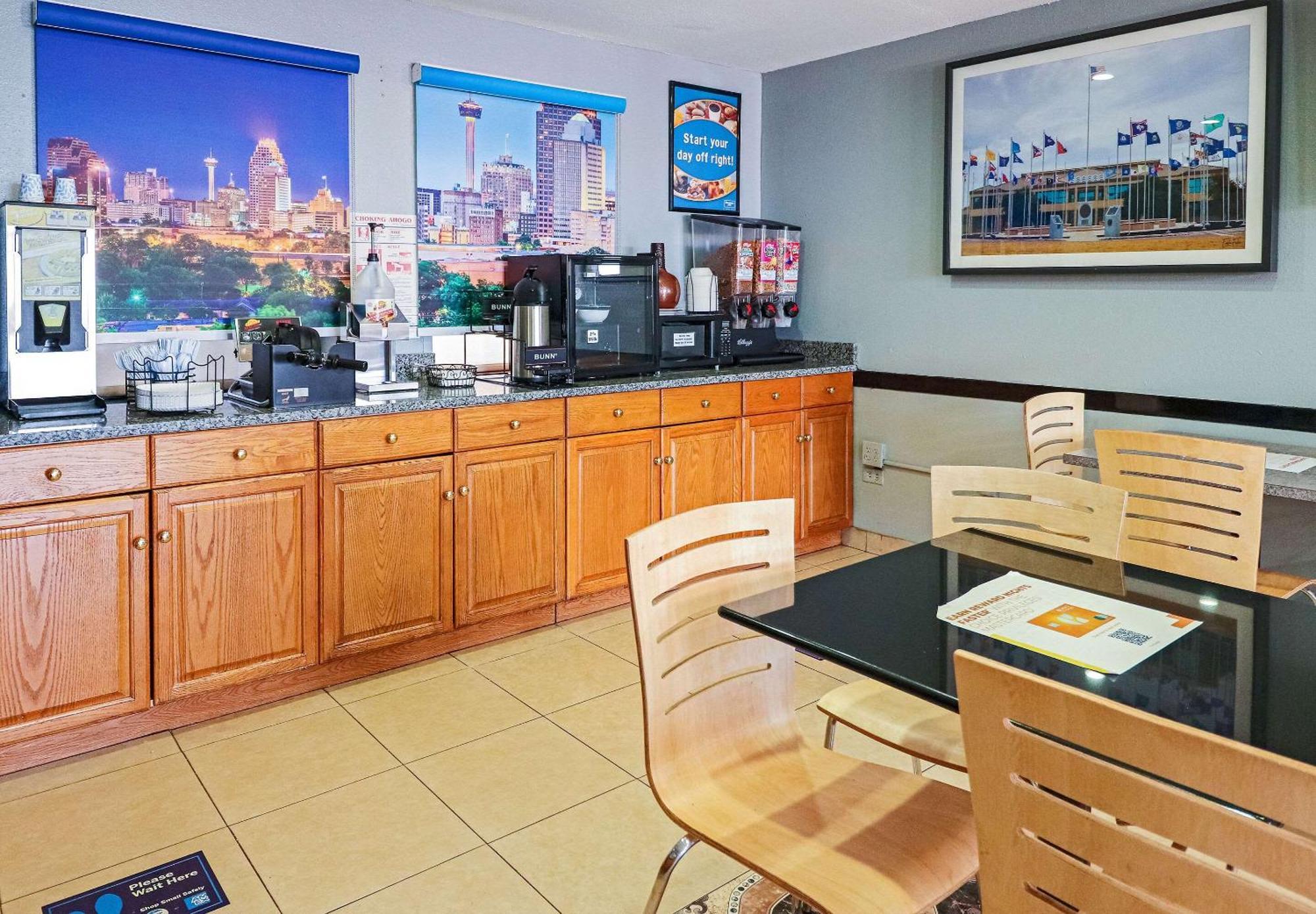 Rodeway Inn San Antonio Lackland Afb - Seaworld Buitenkant foto