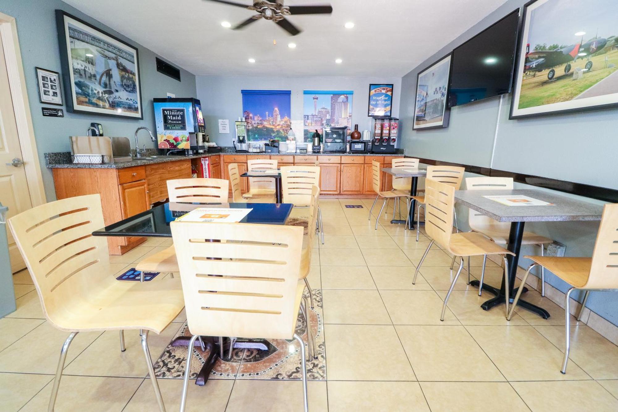Rodeway Inn San Antonio Lackland Afb - Seaworld Buitenkant foto